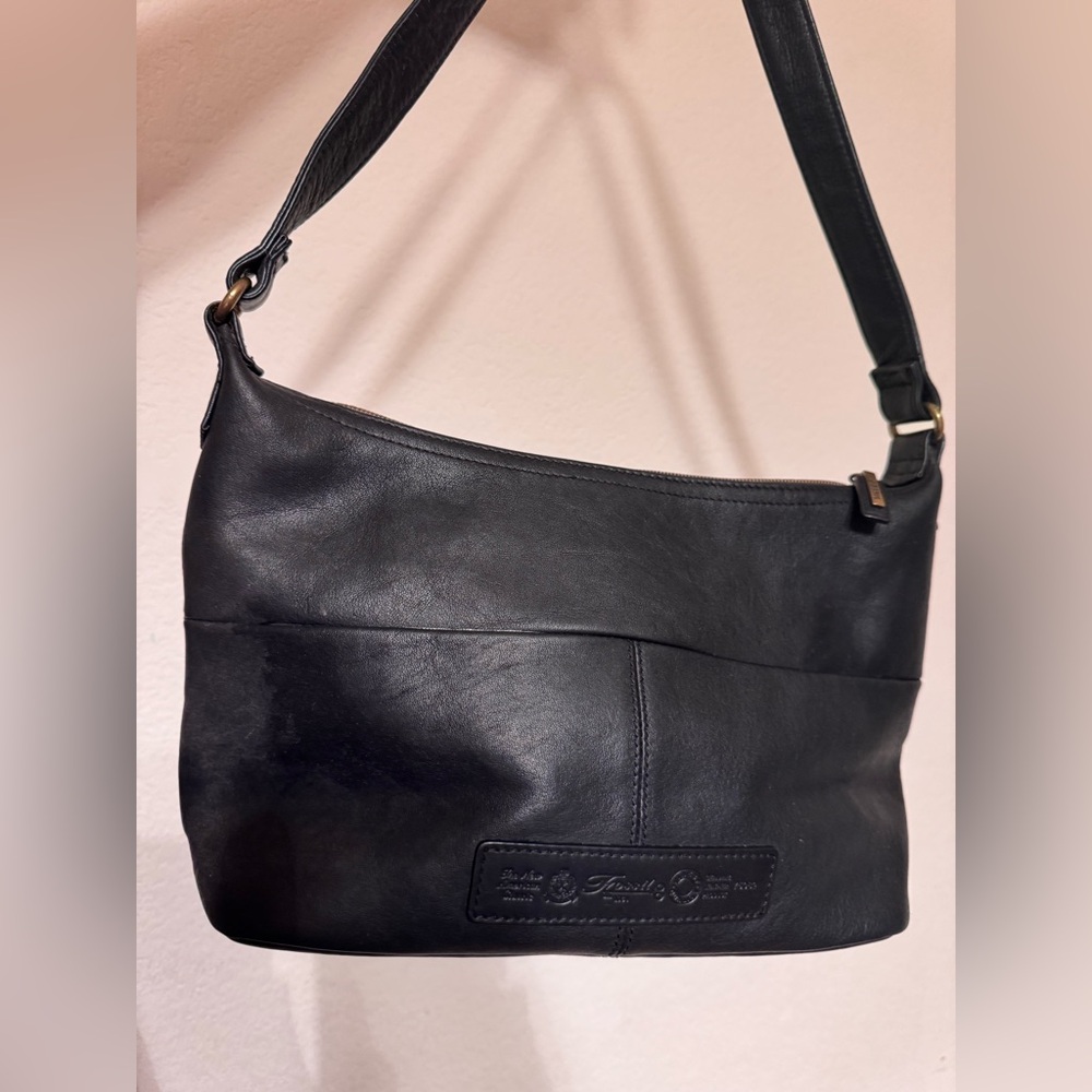 Vintage Fossil Black Leather Shoulder Bag